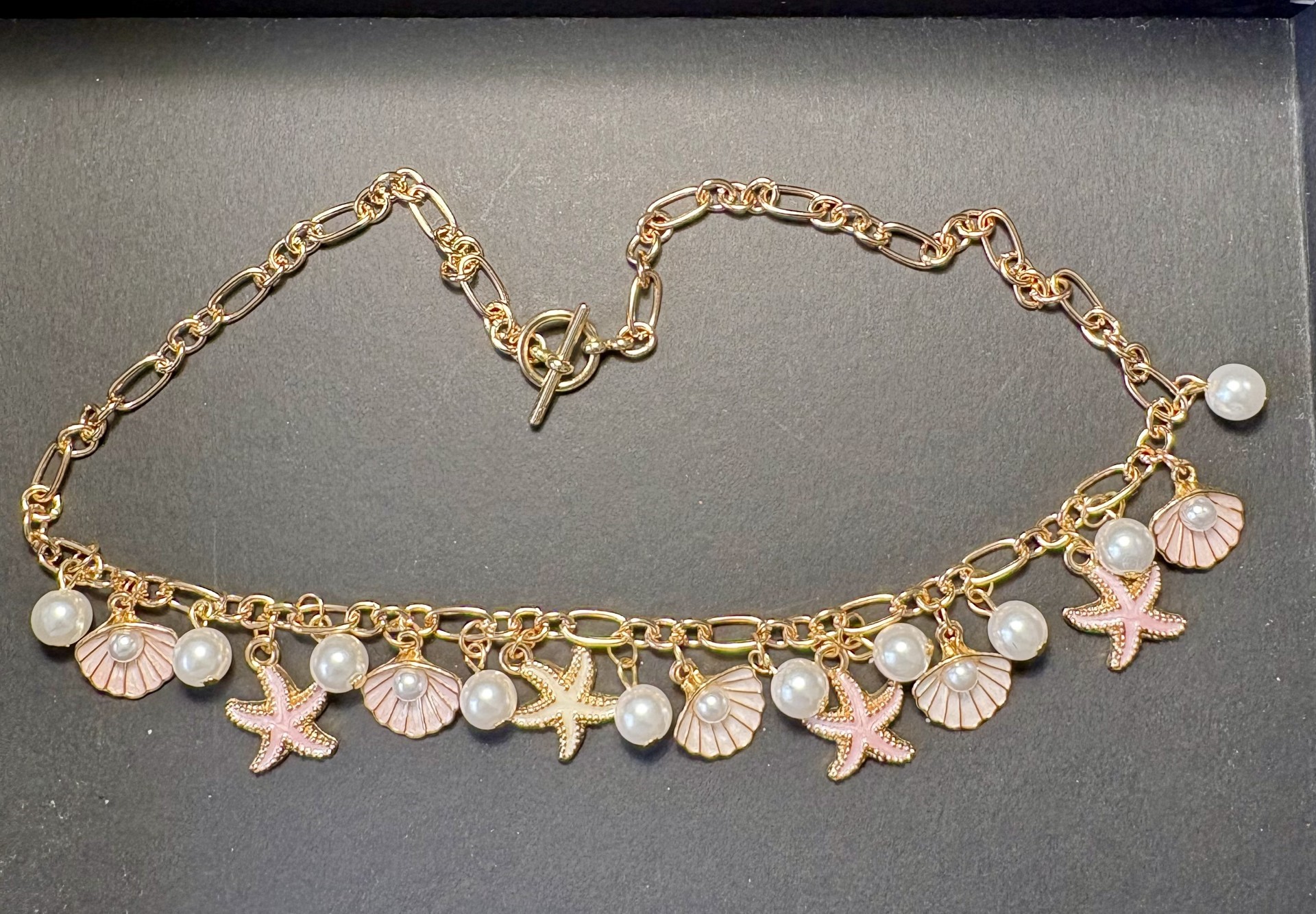 Rose ocean pearl necklet
